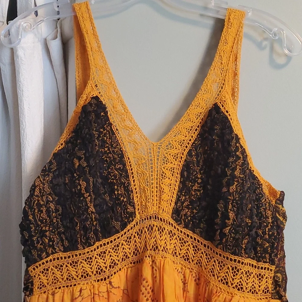 Dress - Picture 2 of 5